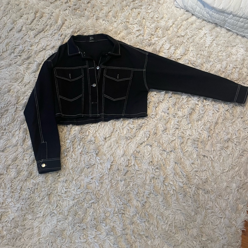 Forever 21 Black Cropped Denim Jacket